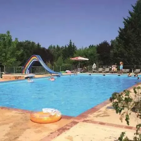 3 Etoiles - Piscine - Eebbgg