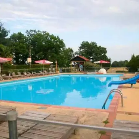 3 Etoiles - Piscine - Eebbgg